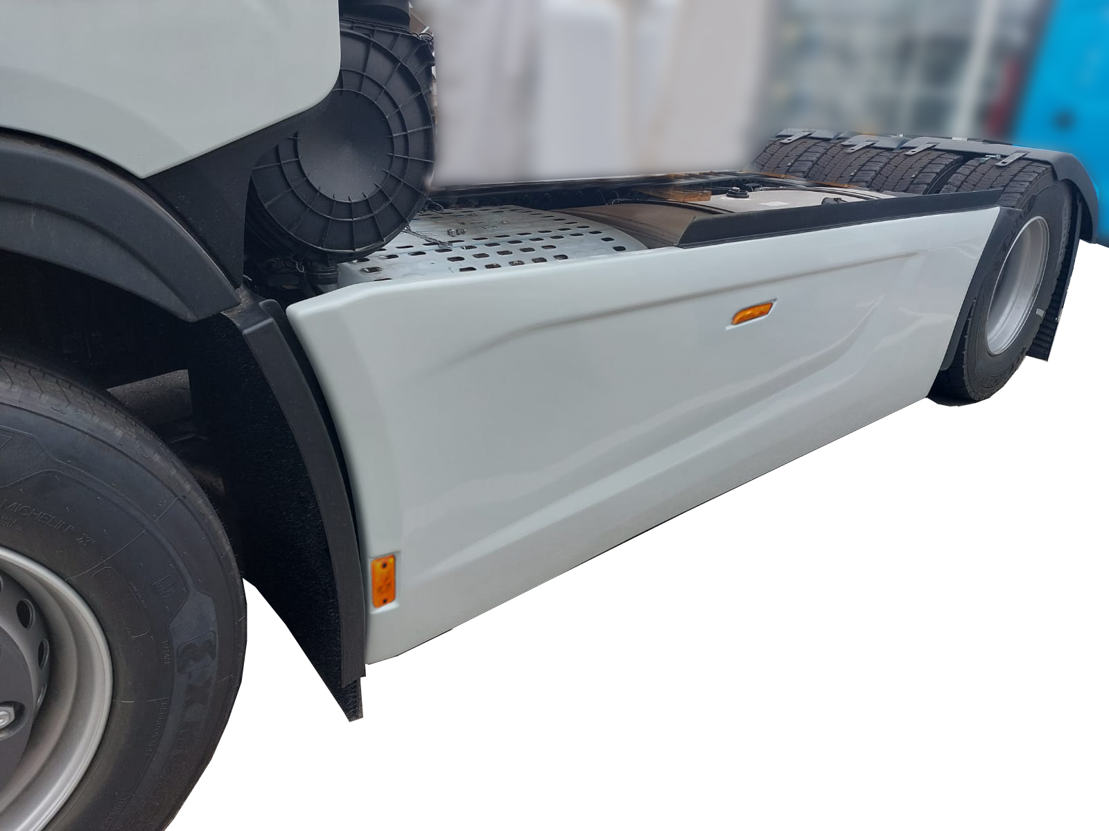 Carenado abatible IVECO S WAY _3.800 mm_  CON SENSORES 